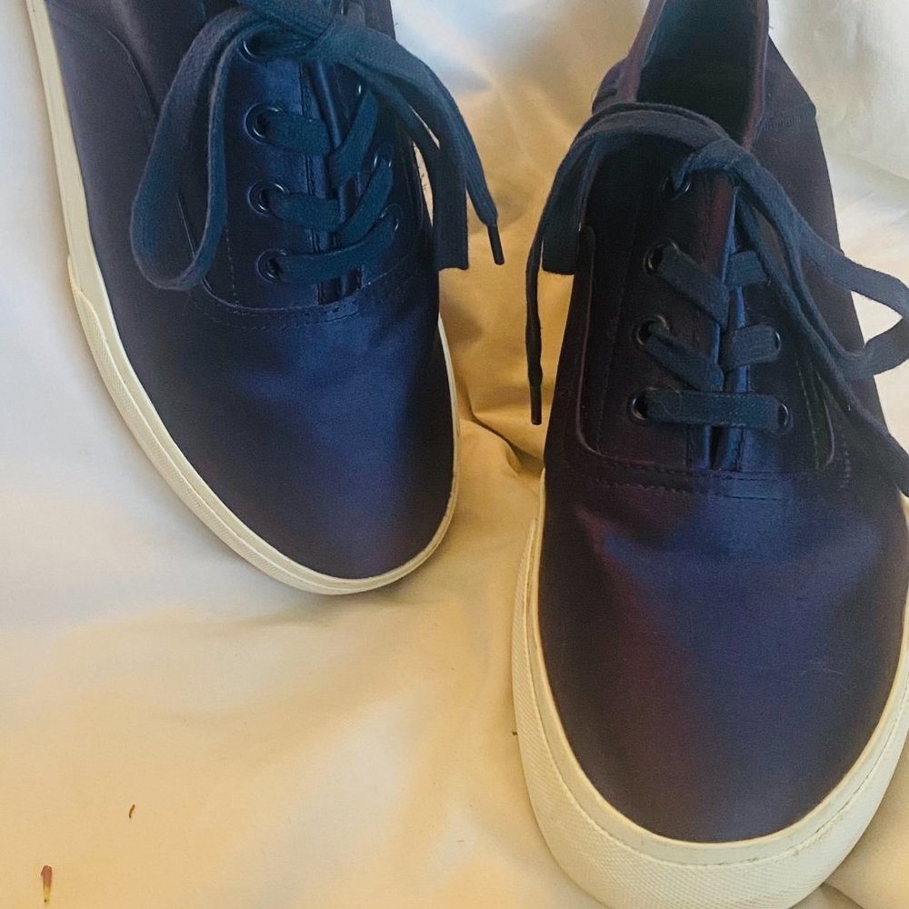 Vince Sneakers